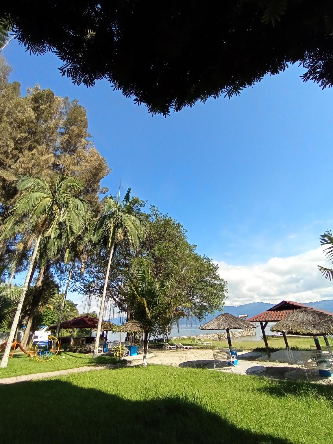 Khu vực xung quanh