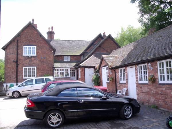 Ngoại cảnh khách sạn