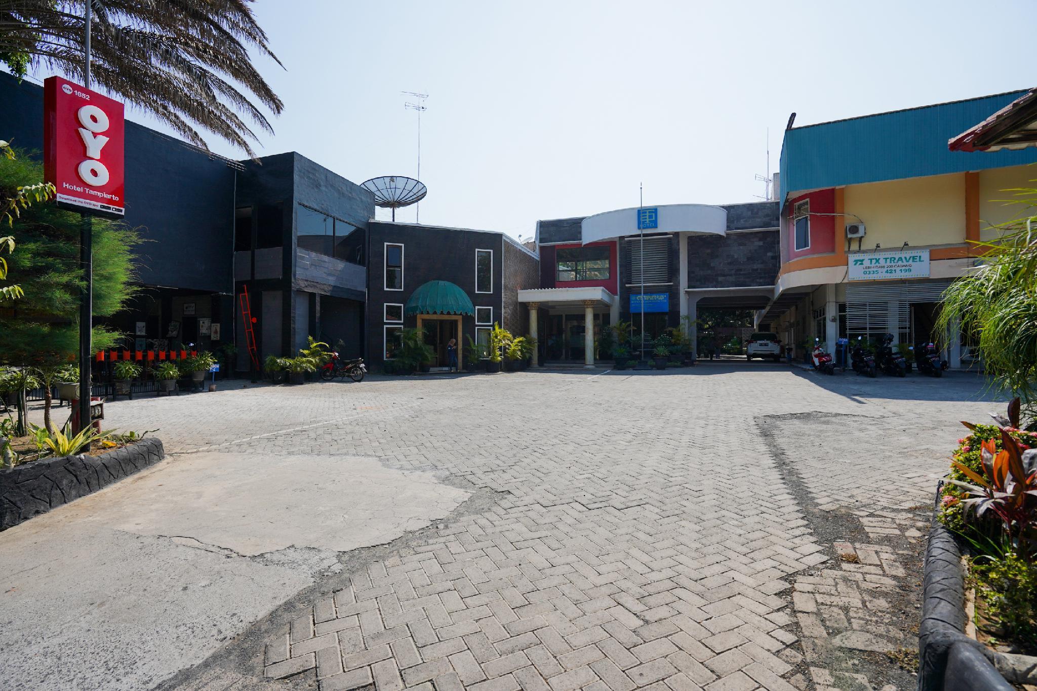 Ngoại cảnh khách sạn