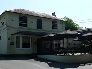 Ngoại cảnh khách sạn