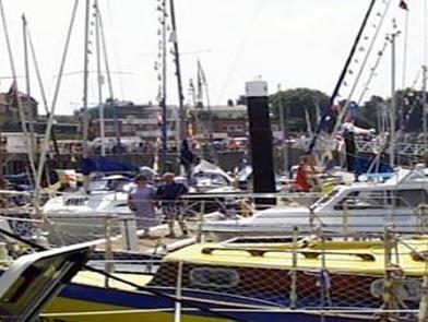 Khu vực xung quanh