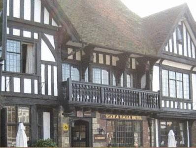 Ngoại cảnh khách sạn