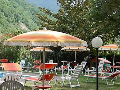 Khu vực xung quanh