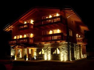 Ngoại cảnh khách sạn