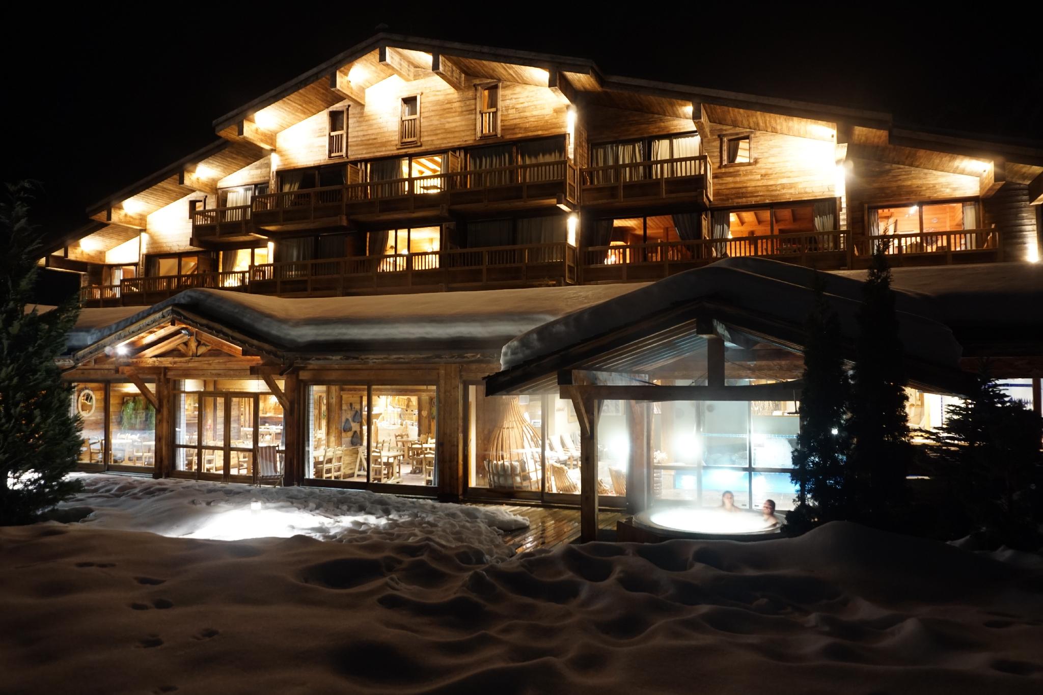 Ngoại cảnh khách sạn