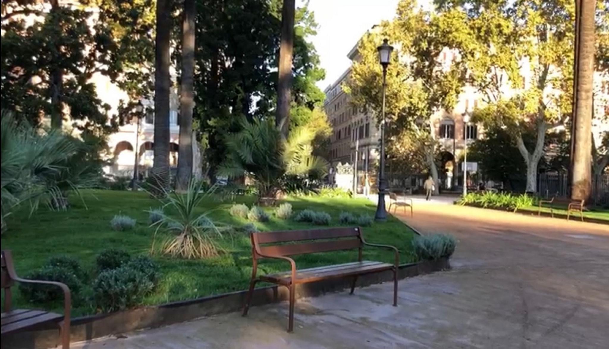 Khu vực xung quanh