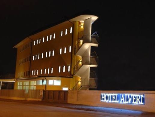 Ngoại cảnh khách sạn