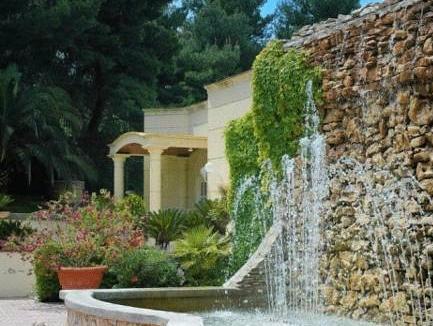 Ngoại cảnh khách sạn