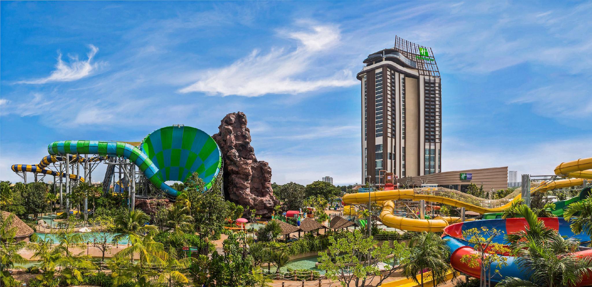 Khu vực xung quanh