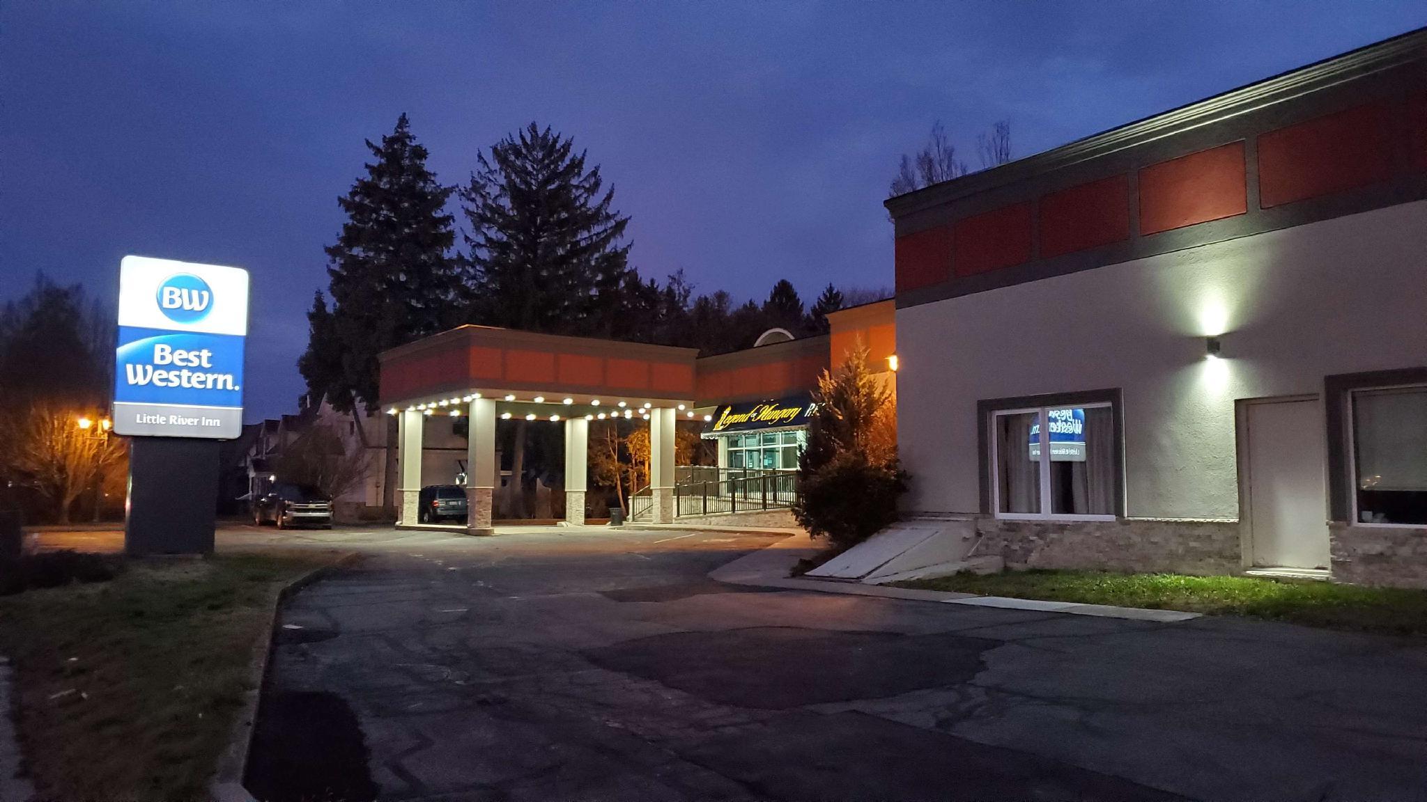 Ngoại cảnh khách sạn