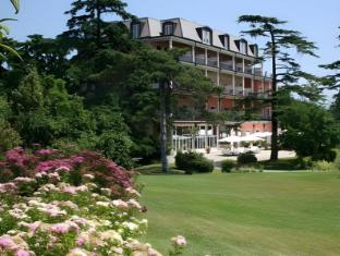 Khu vực xung quanh