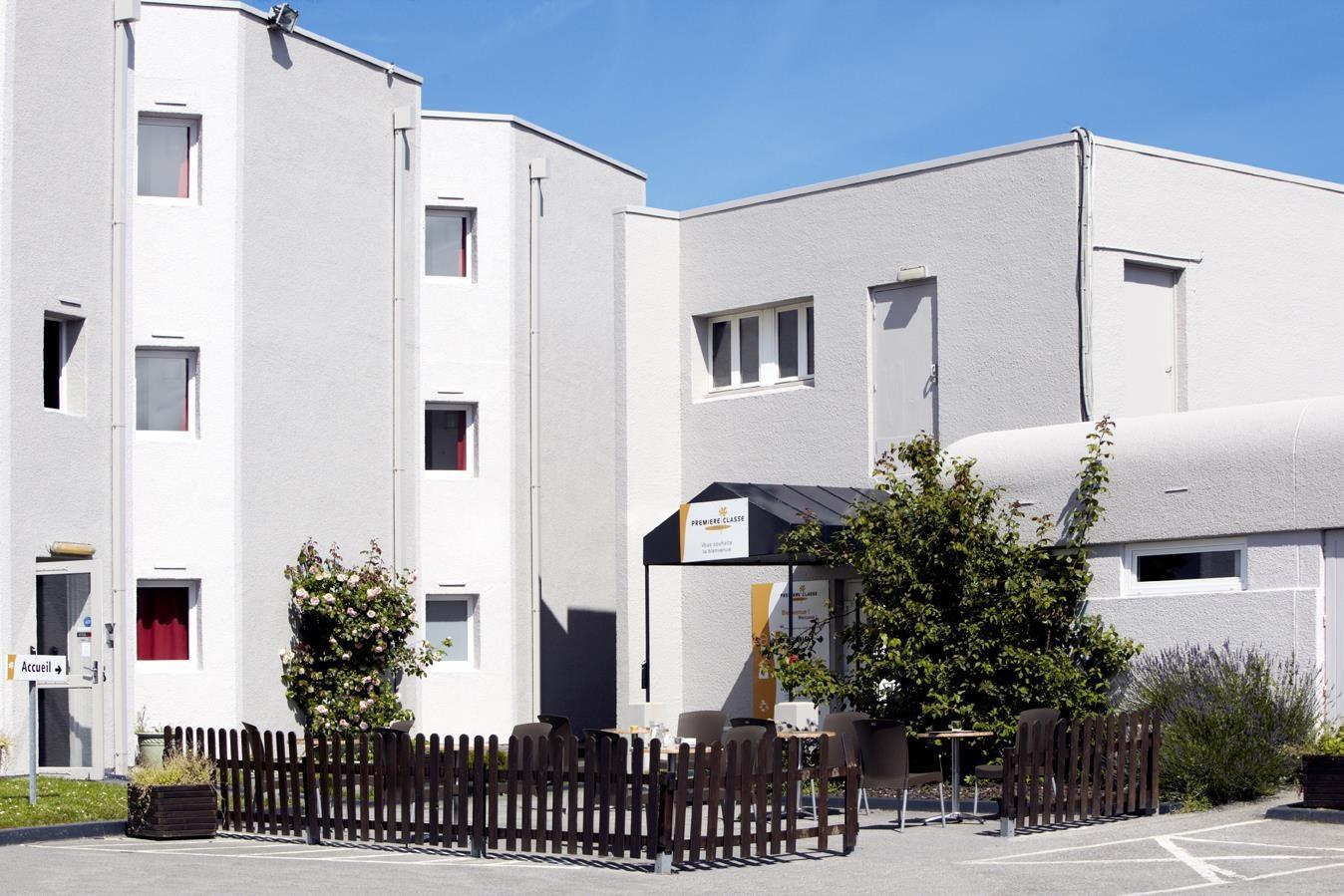 Ngoại cảnh khách sạn