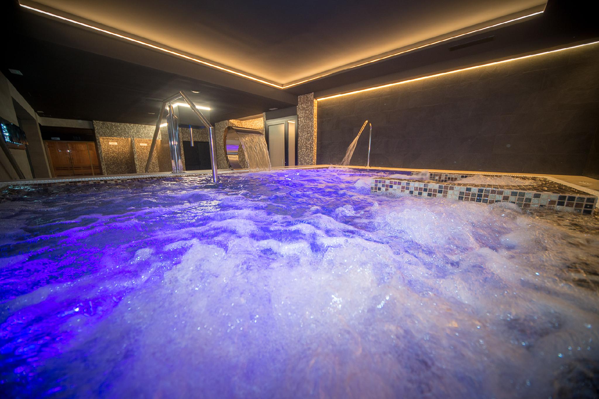 Bồn tắm nước nóng