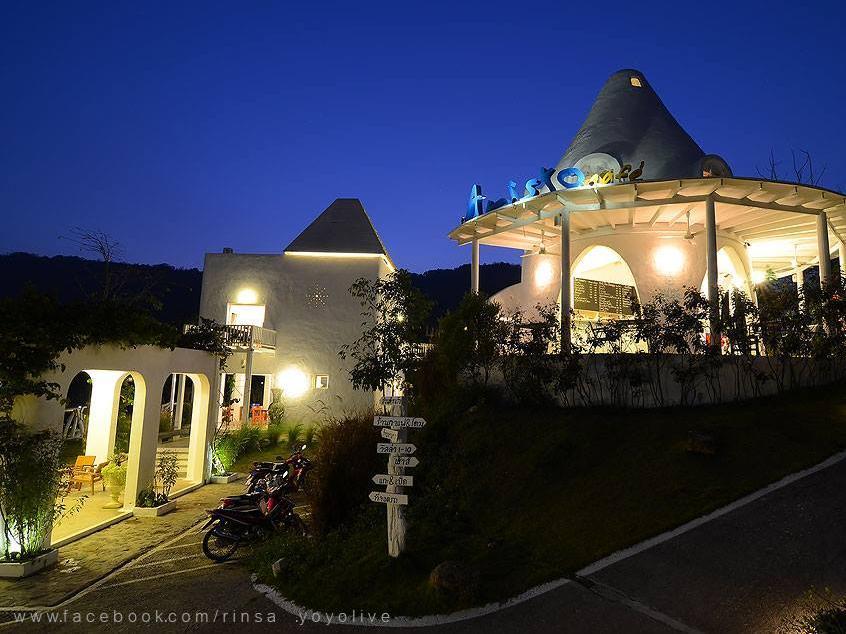 Ngoại cảnh khách sạn