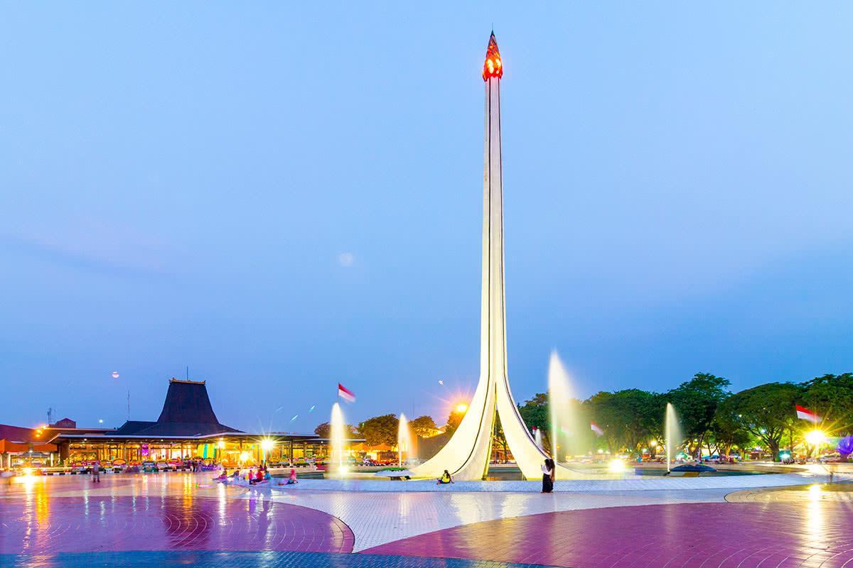 Nơi tham quan gần đây