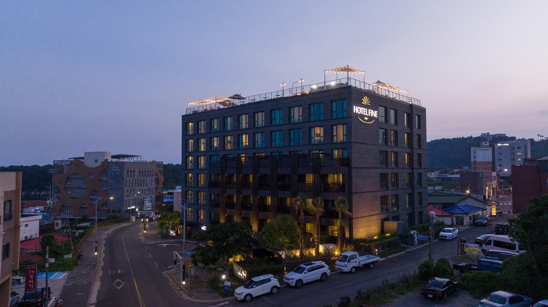 Ngoại cảnh khách sạn