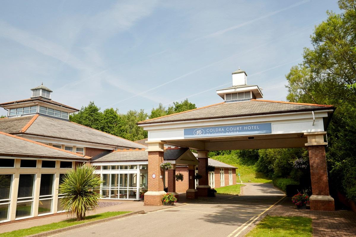 Ngoại cảnh khách sạn