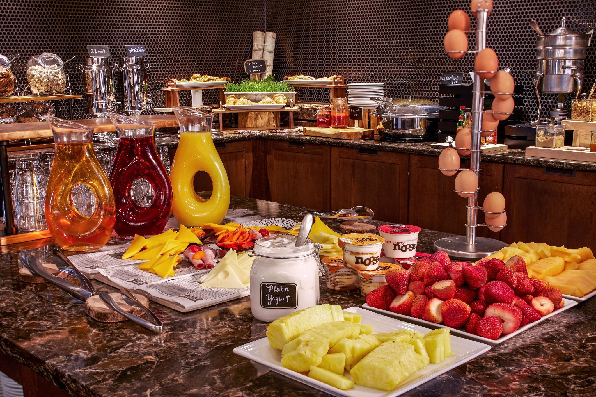 Đồ ăn và thức uống