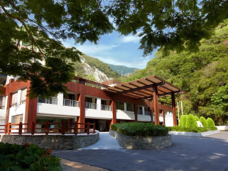 Ngoại cảnh khách sạn