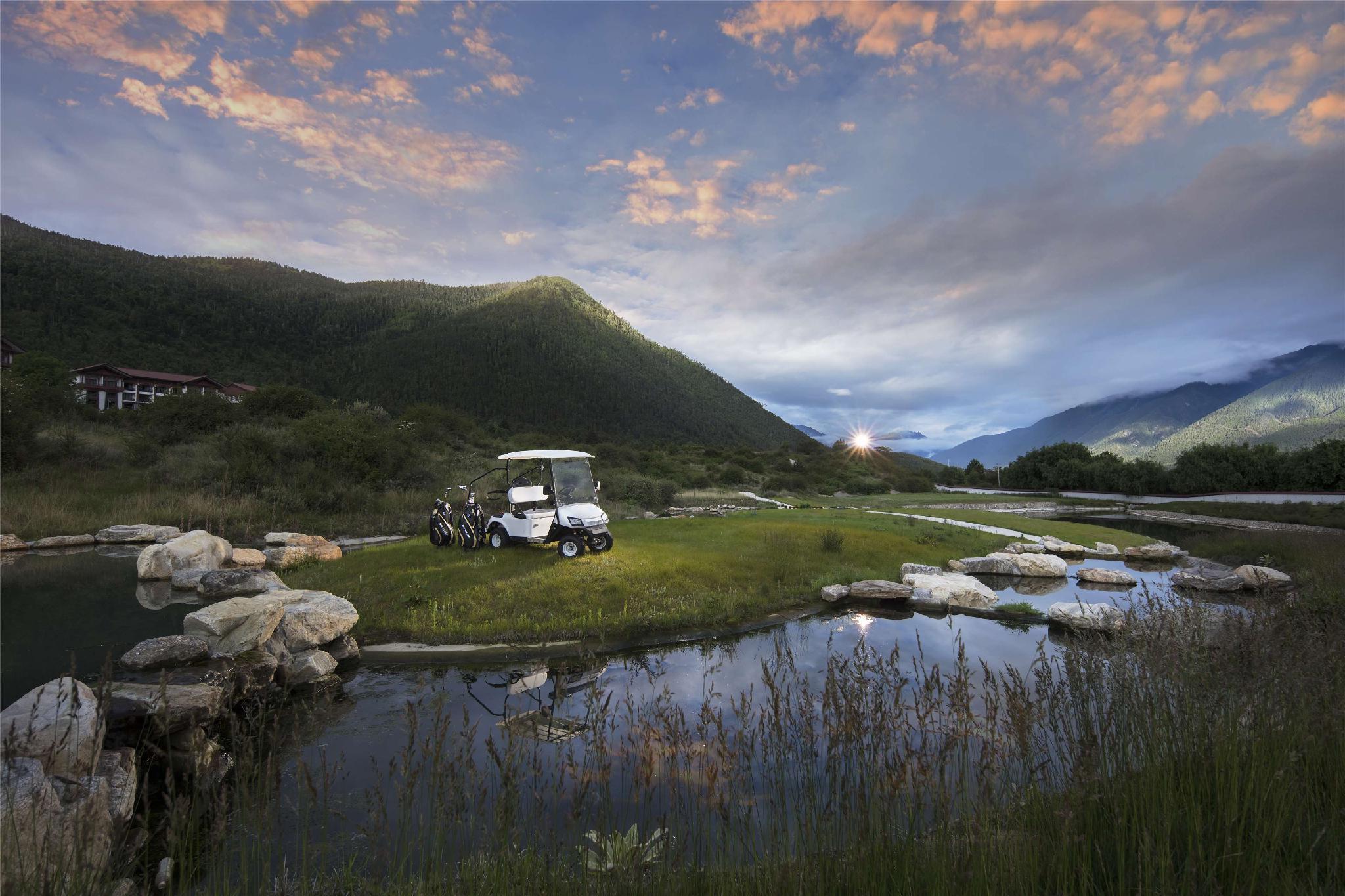 Khu vực xung quanh