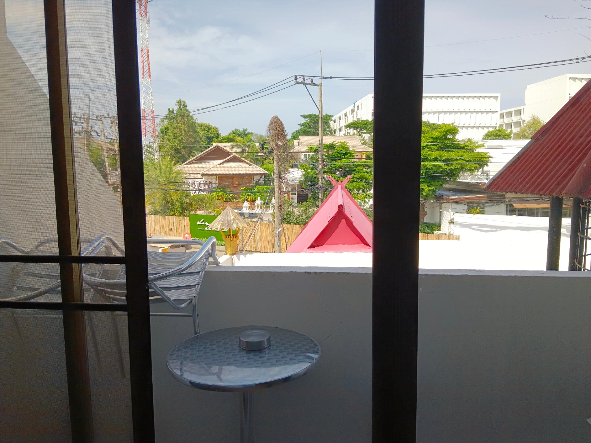 Ngoại cảnh khách sạn