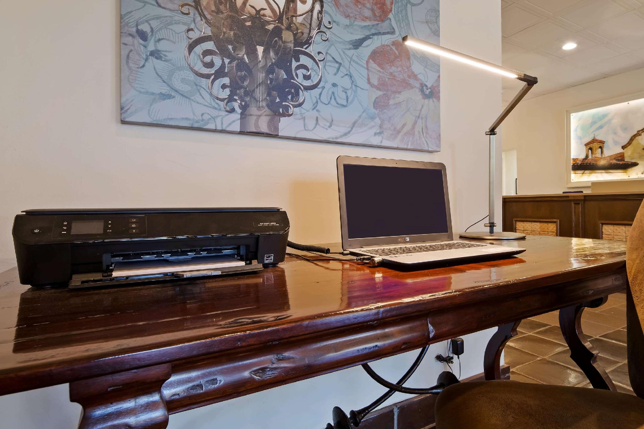 Trung tâm hội nghị