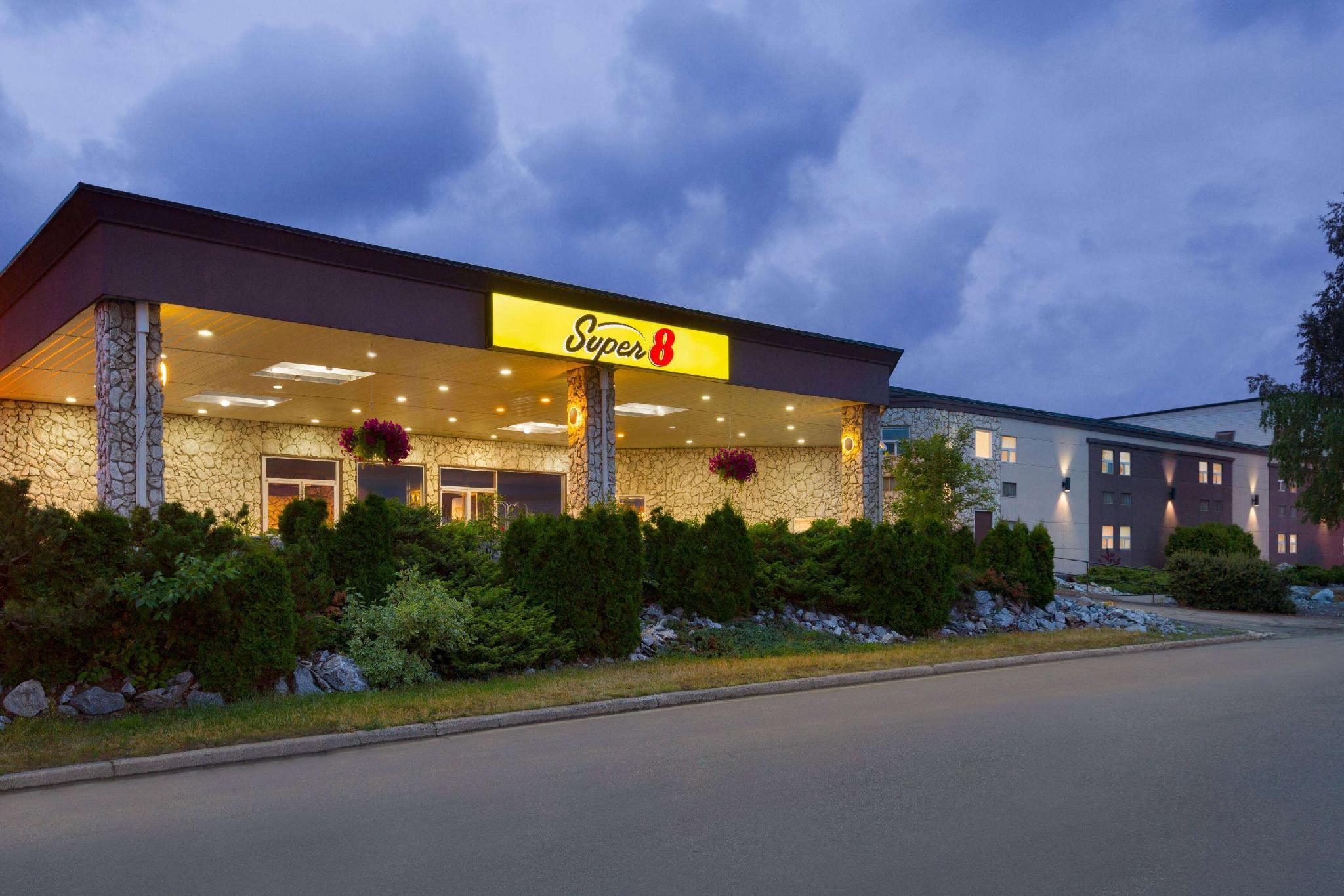 Ngoại cảnh khách sạn