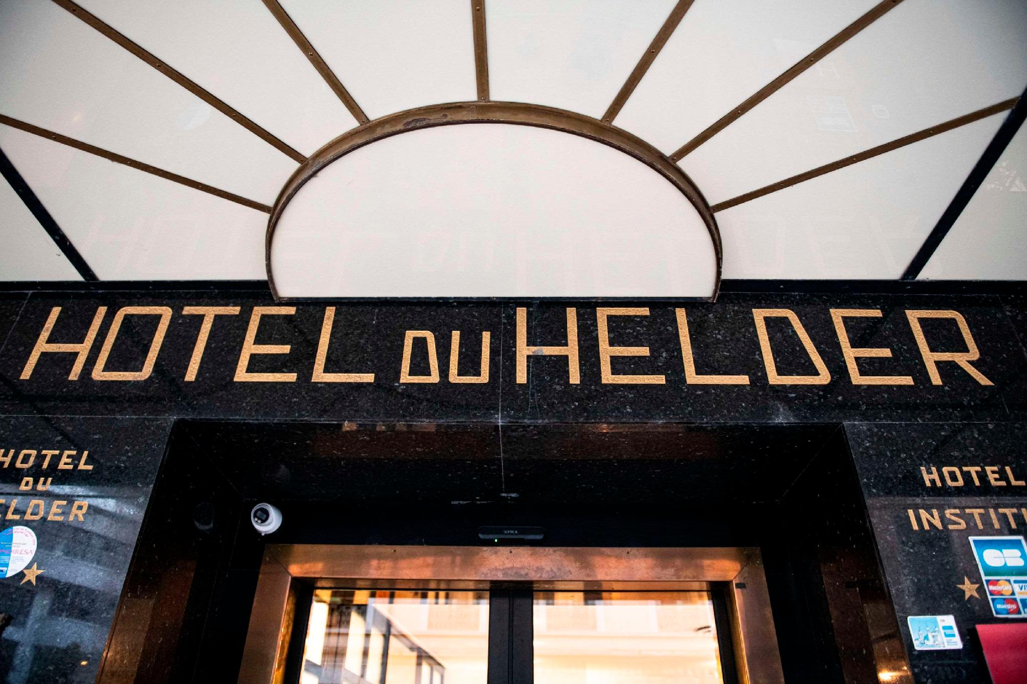 Ngoại cảnh khách sạn