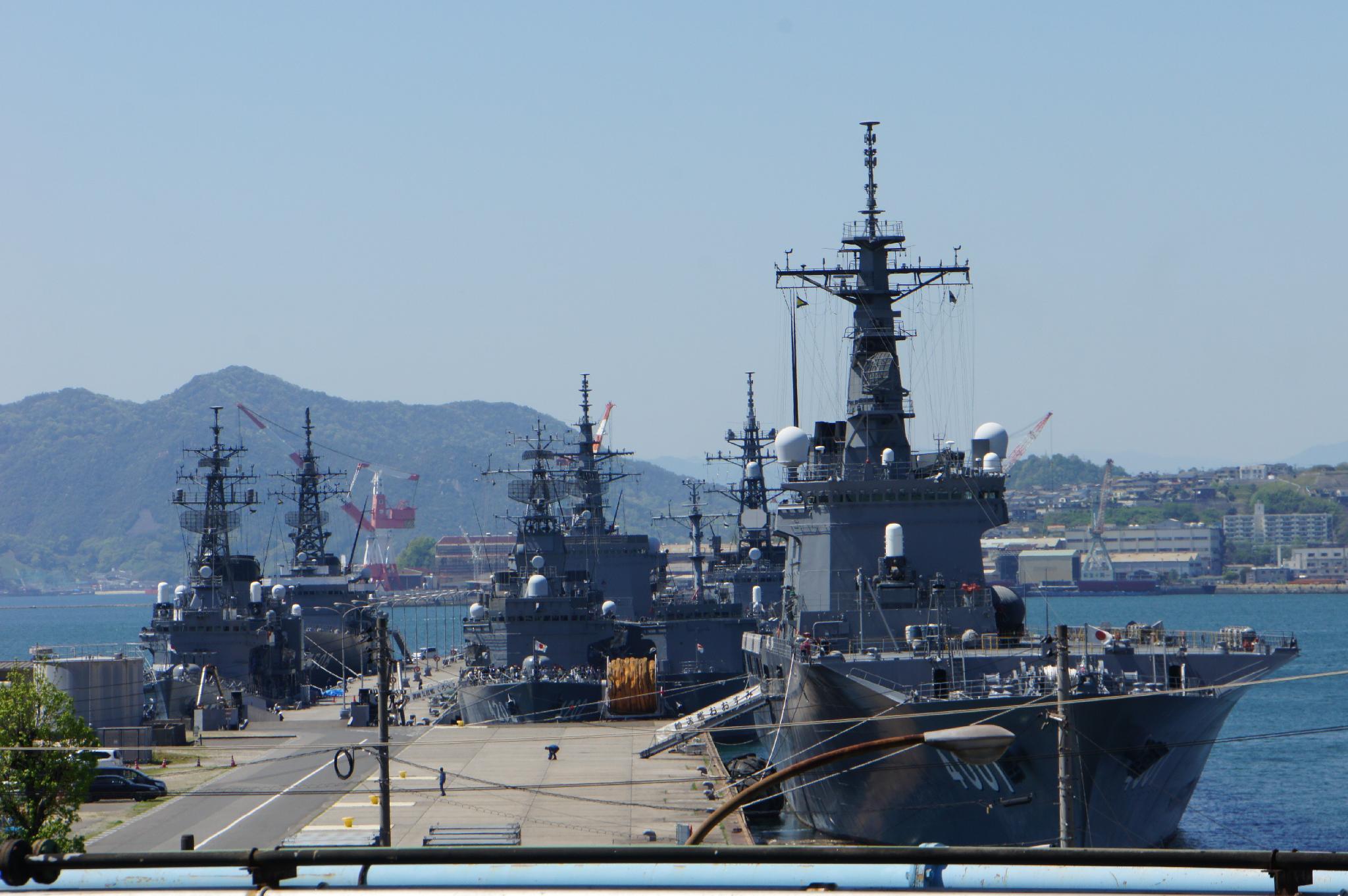 Nơi tham quan gần đây