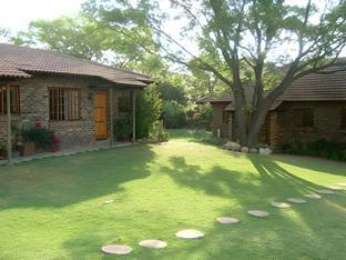 Ngoại cảnh khách sạn