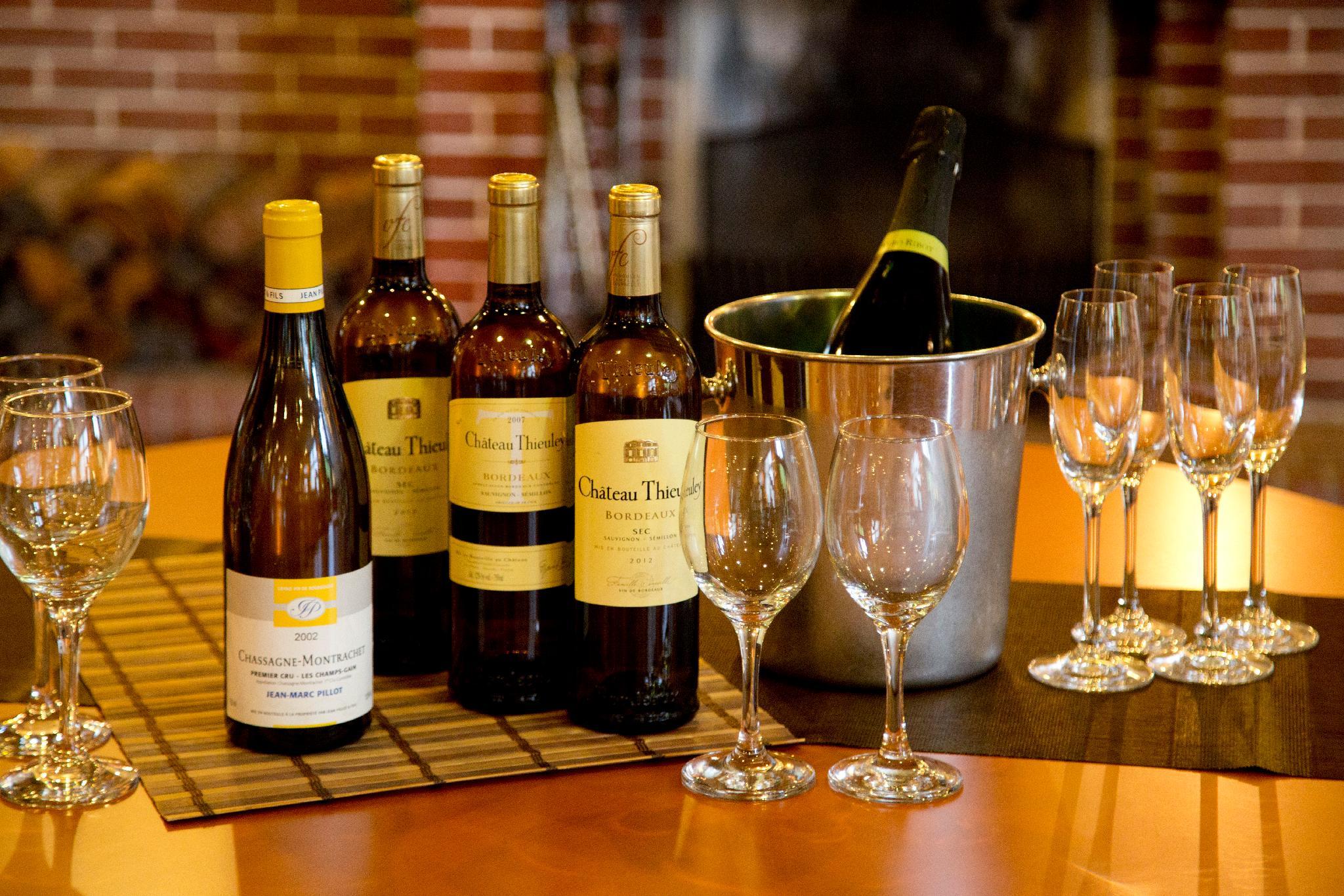 Đồ ăn và thức uống