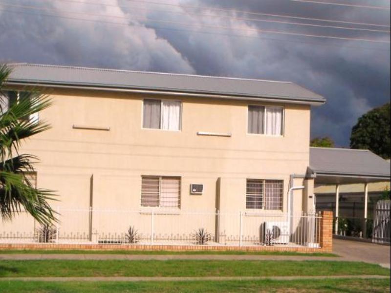 Ngoại cảnh khách sạn