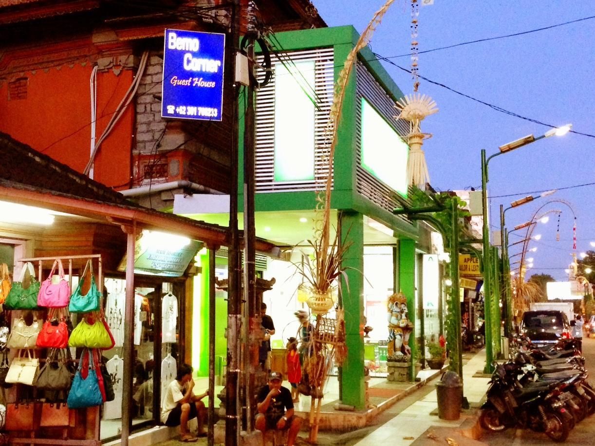 Ngoại cảnh khách sạn