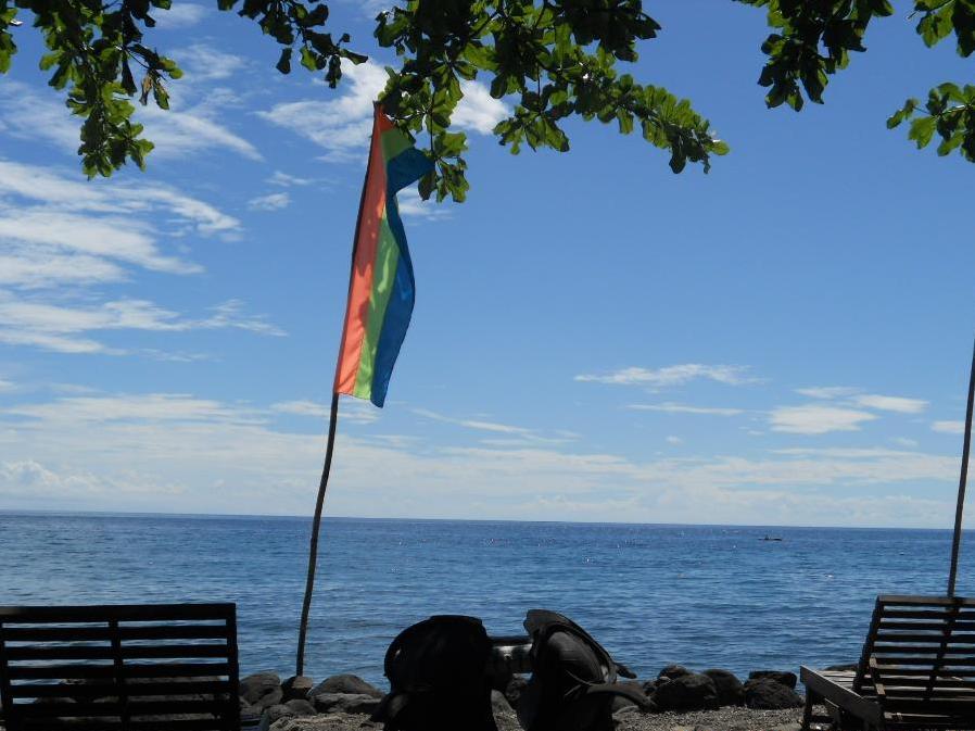 Khu vực xung quanh