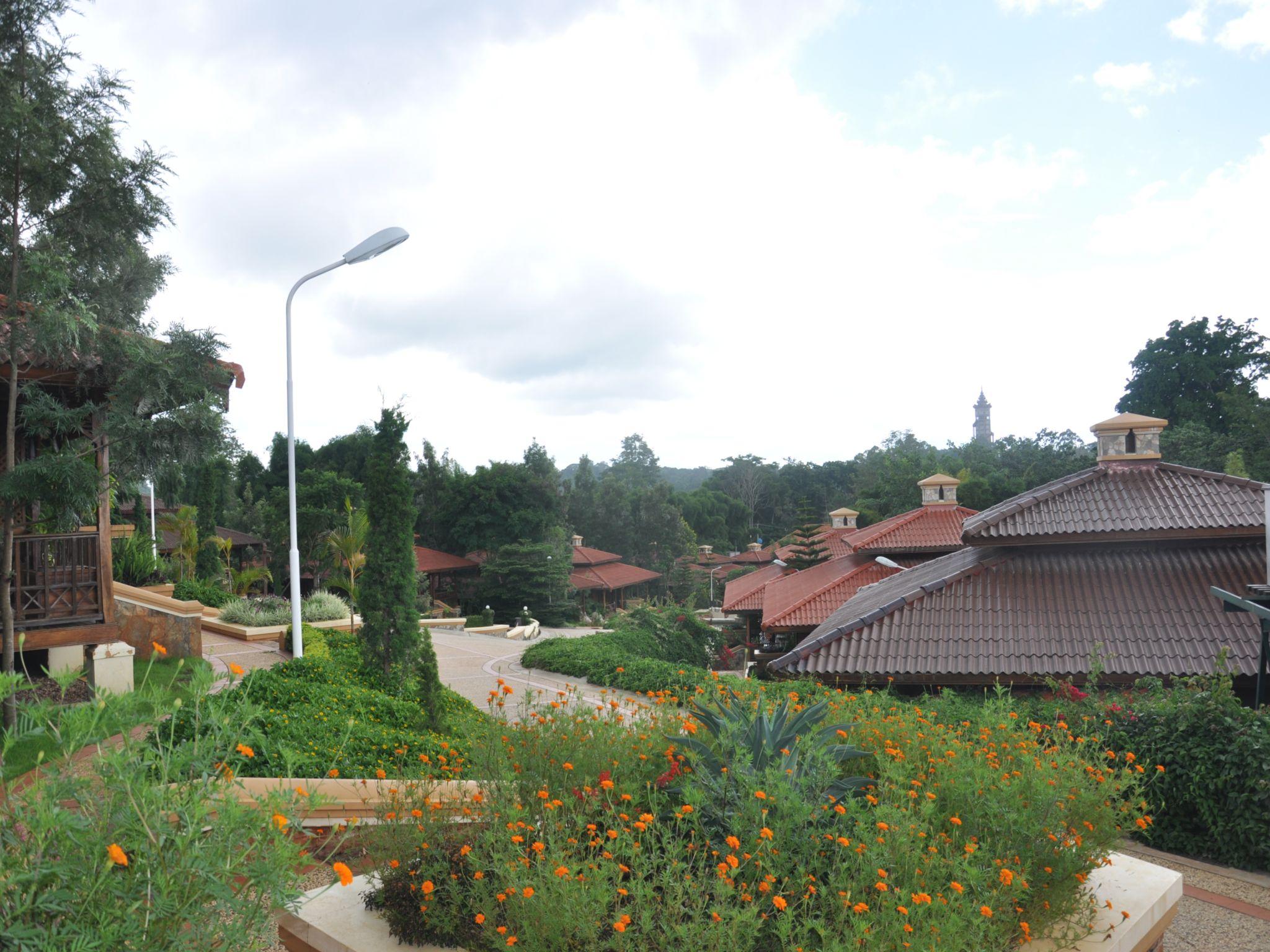 Ngoại cảnh khách sạn