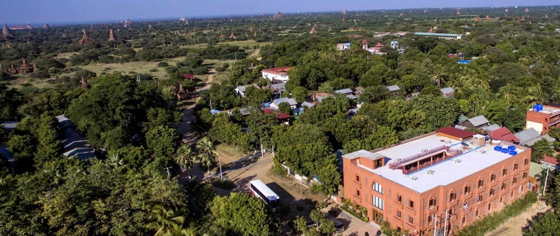 Ngoại cảnh khách sạn