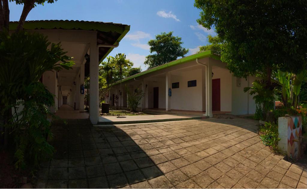 Ngoại cảnh khách sạn