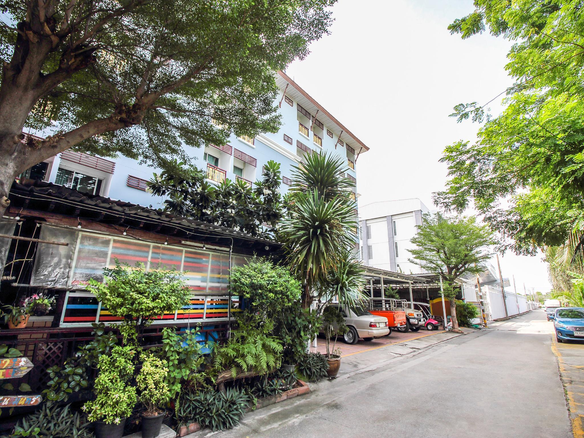 Ngoại cảnh khách sạn