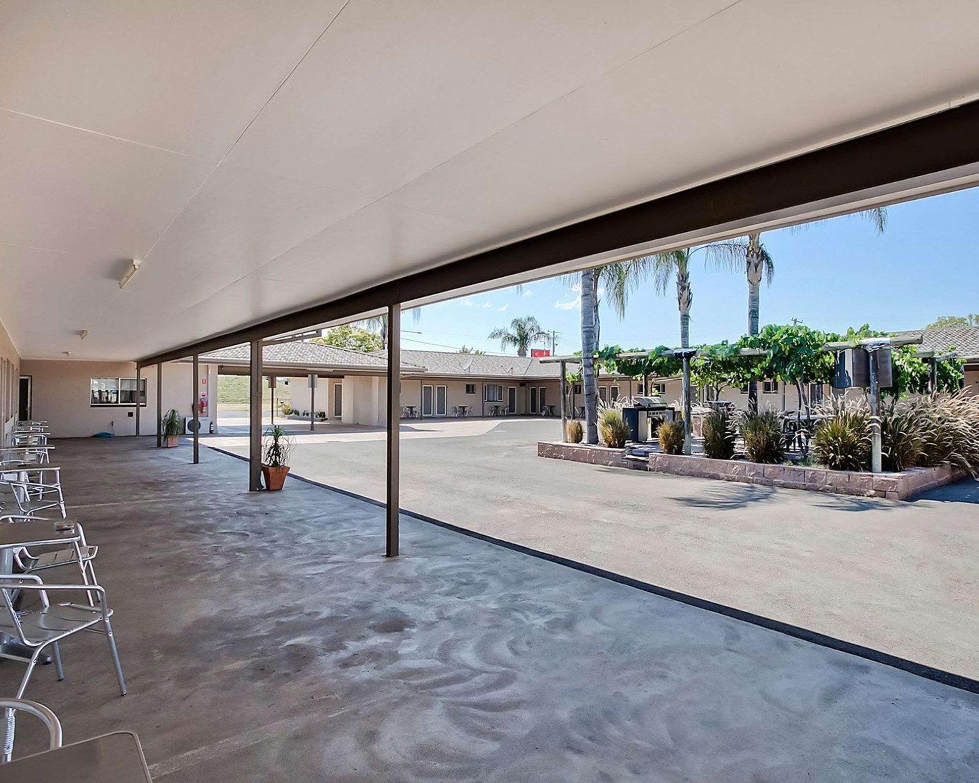 Ngoại cảnh khách sạn