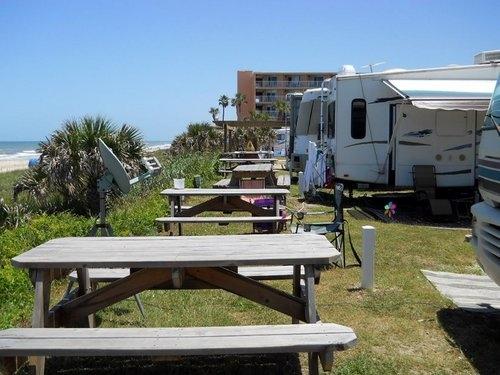 Khu vực xung quanh