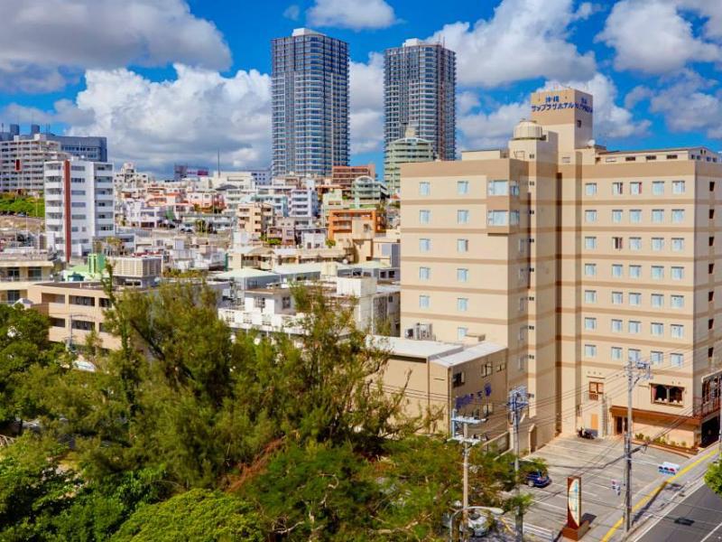 Ngoại cảnh khách sạn