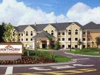 Ngoại cảnh khách sạn