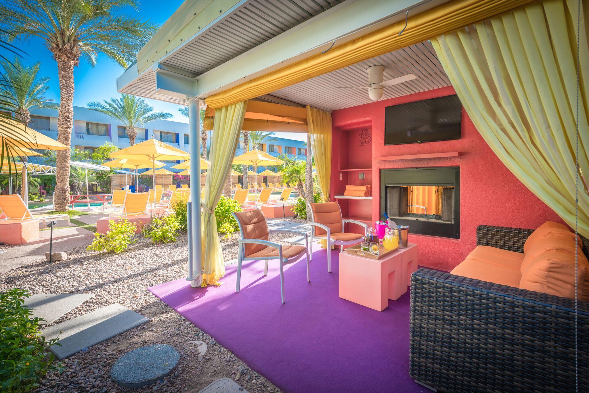 Ngoại cảnh khách sạn