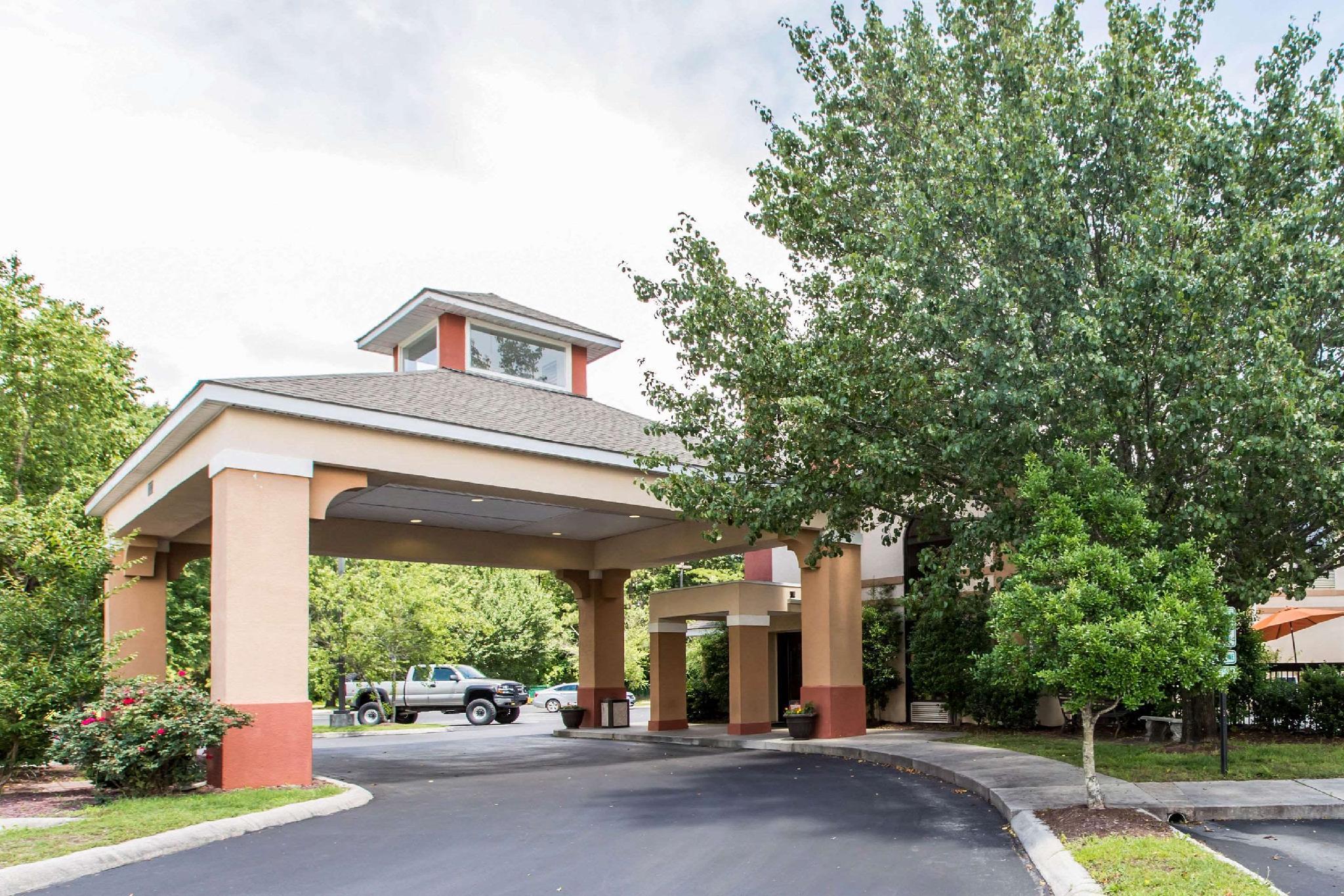 Ngoại cảnh khách sạn