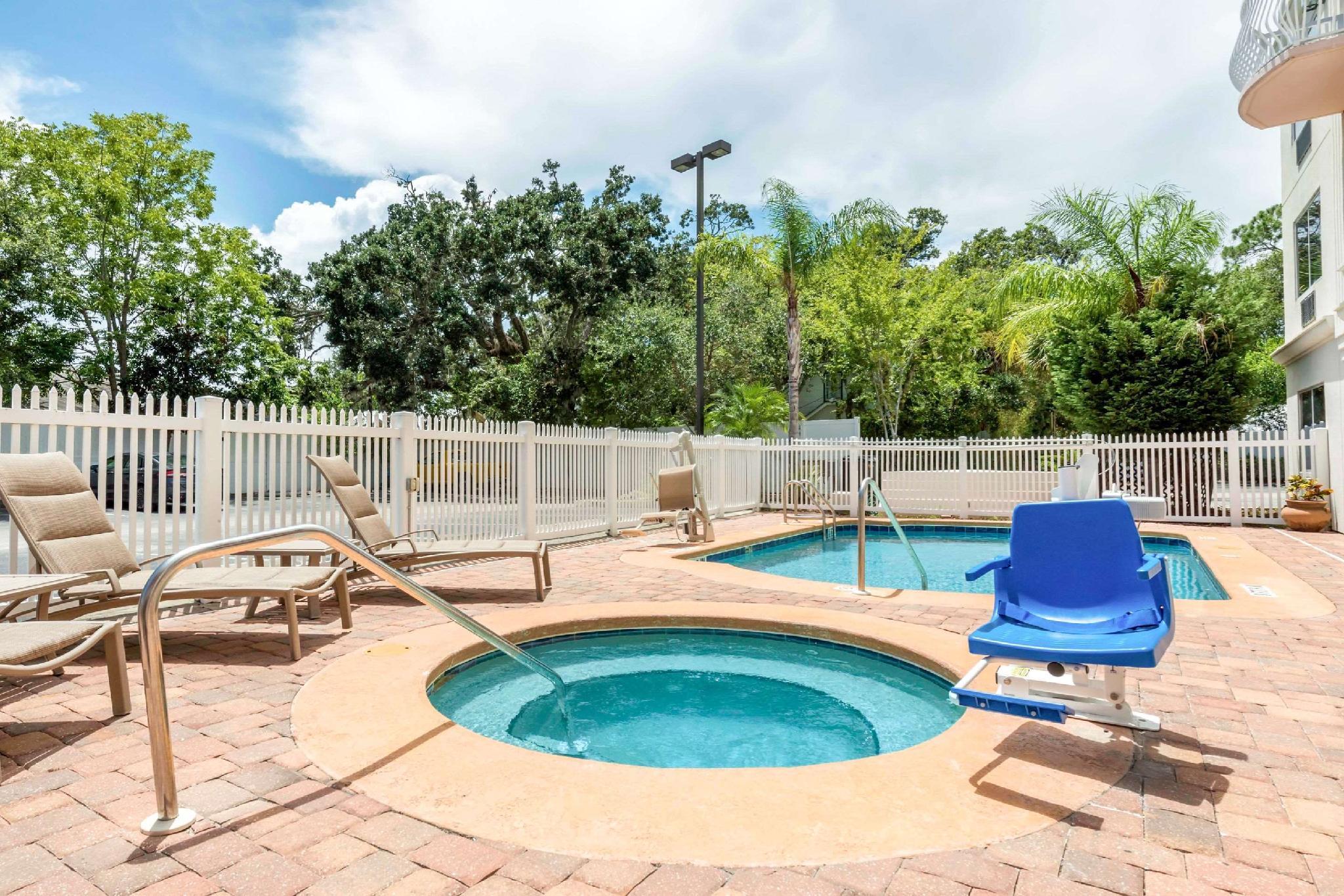 Bồn tắm nước nóng