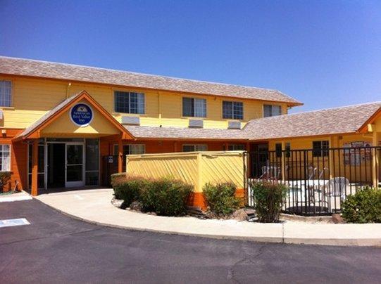 Ngoại cảnh khách sạn