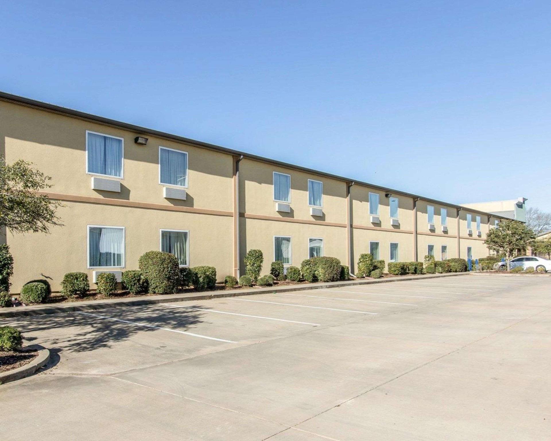 Ngoại cảnh khách sạn