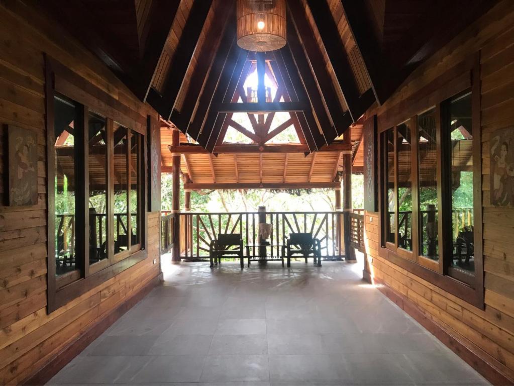 Ban công/sân hiên