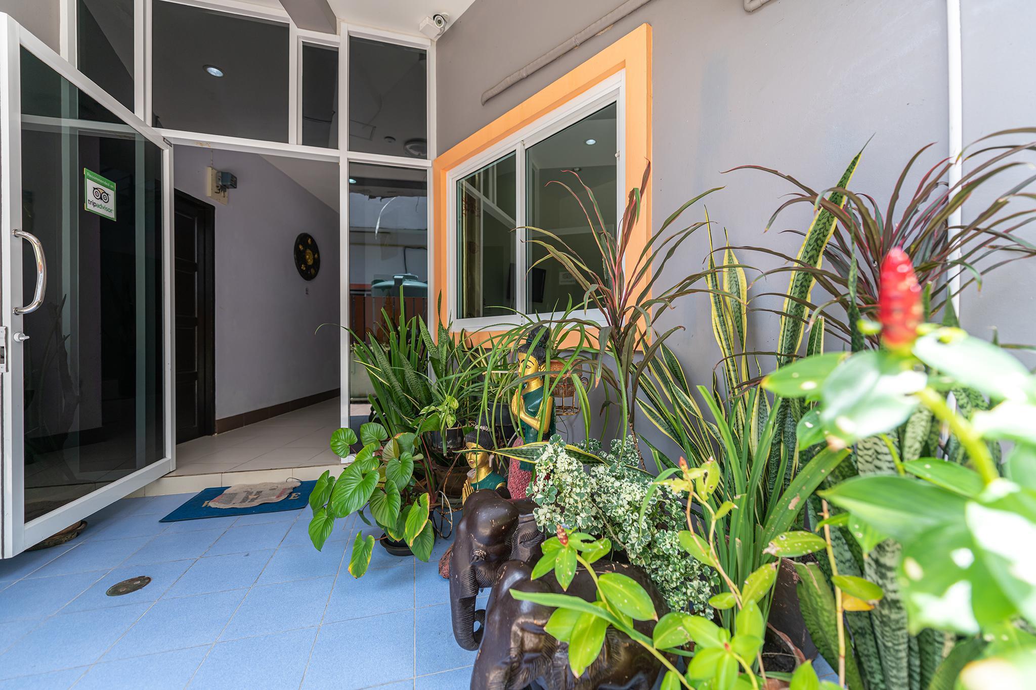 Ngoại cảnh khách sạn