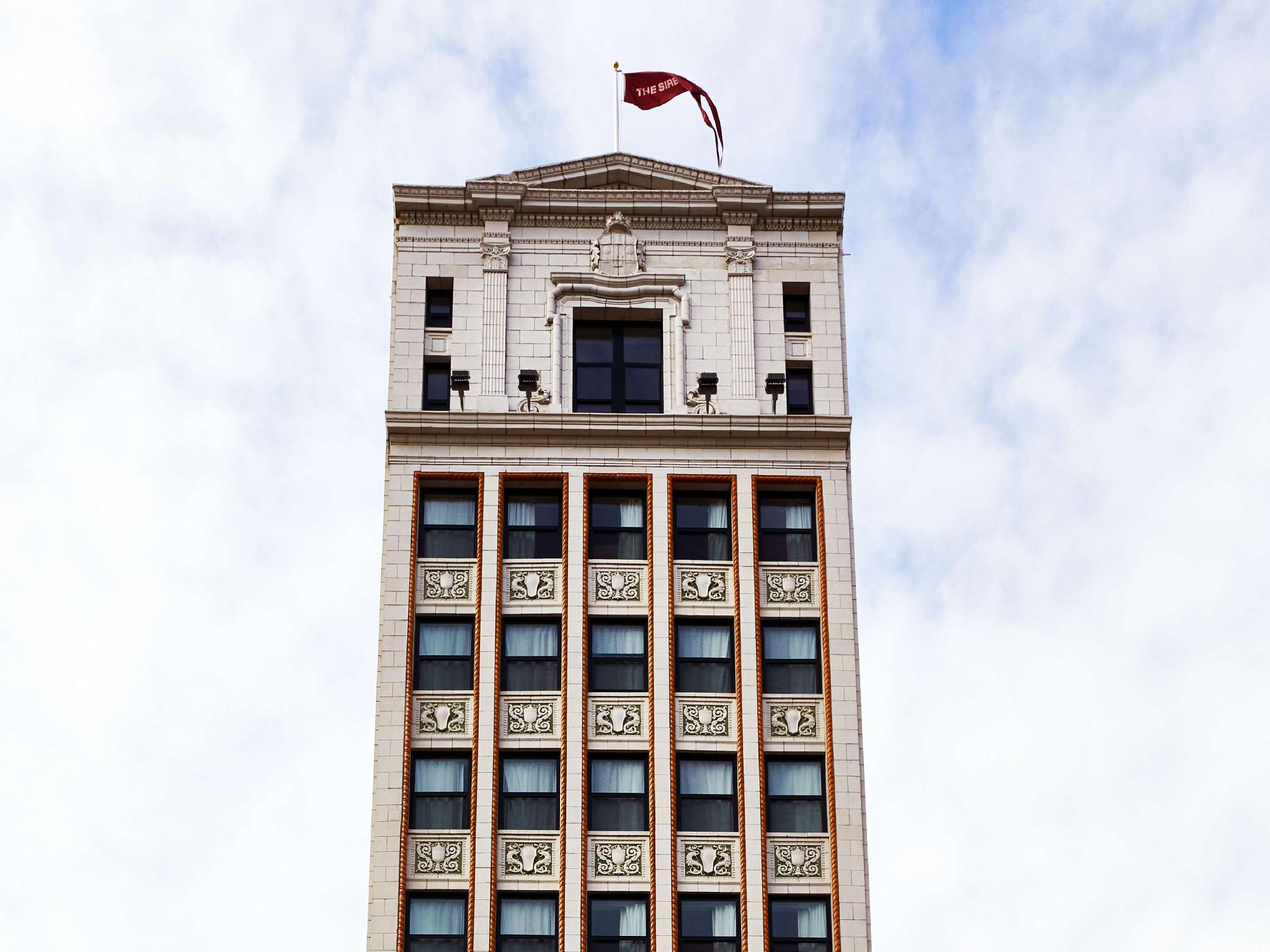 Ngoại cảnh khách sạn